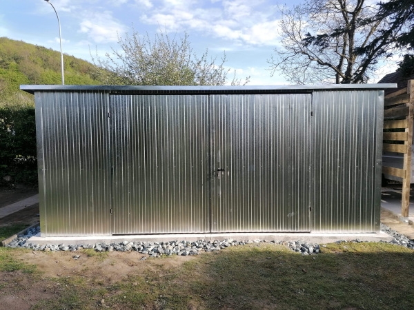 Plechová garáž 5x4 m zinok s dvojkrídlovou bránou 8