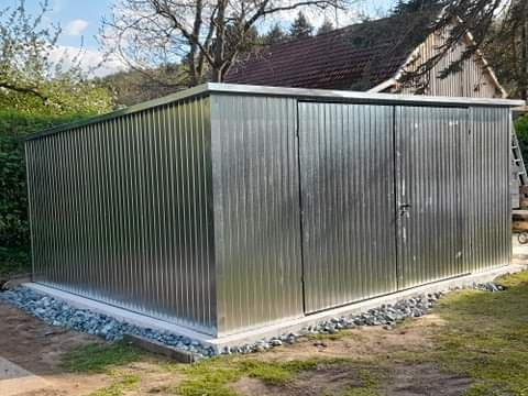 Plechová garáž 5x4 m zinok s dvojkrídlovou bránou 1