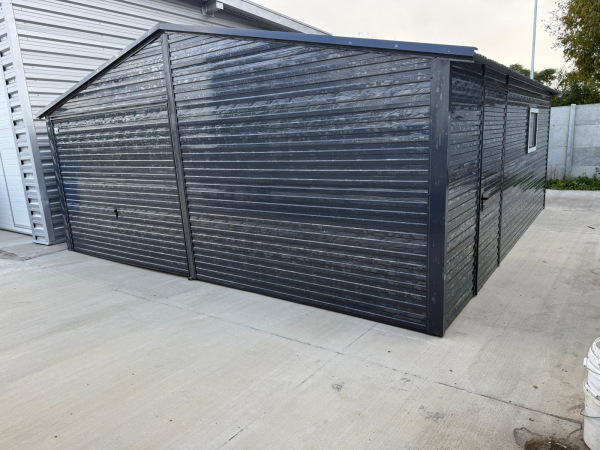 Plechová garáž ELEGANT 6x6m BLACK 3