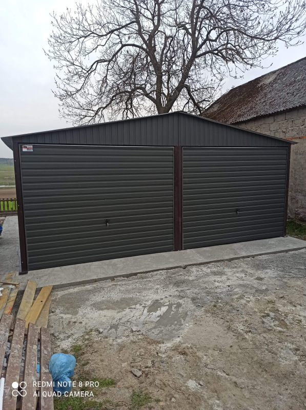 Plechová dvojgaráž 6x6 m grafitová BTX7016 so sedlovou strechou 2