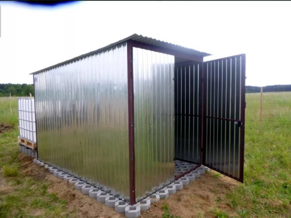 Plechová garáž 2×3 m | Pozinkovaný plech | Spád dozadu 1