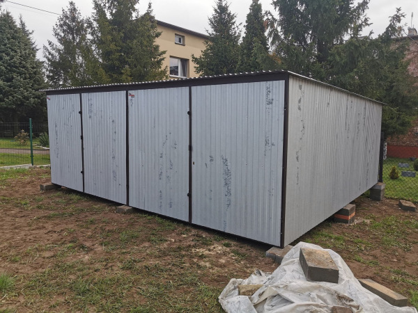 Plechová garáž 2. triedy 6×6 m – priestranná garáž alebo sklad za výhodnú cenu 3