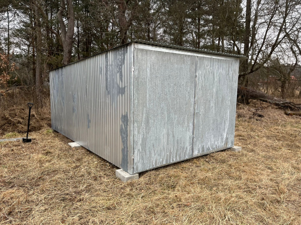 Plechová garáž 2. triedy 3×6 m – výhodná garáž s väčším priestorom 1