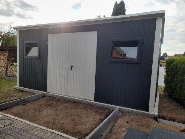 Záhradný domček 5×3 m antracit RAL7016 + biela | Montáž v cene 1