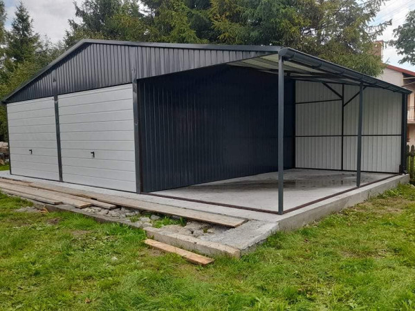 Montovaná plechová garáž 6×6 m + prístrešok 3×6 m s výklopnými bránami