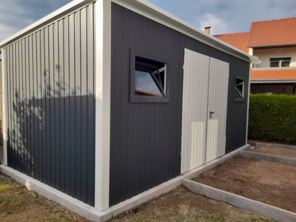 ZÁHRADNÝ DOMČEK 5×3 m – ANTRACIT + BIELA