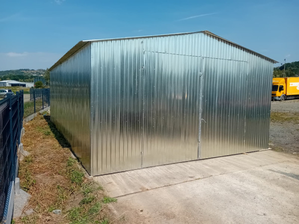 Plechová pozinkovaná hala 5×10 m – pevné riešenie za výhodnú cenu 2