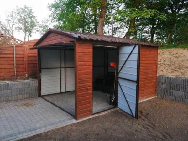 Plechová montovaná garáž 3 x 4 m so sedlovou strechou | RAL hnedá + drevodekor ORECH