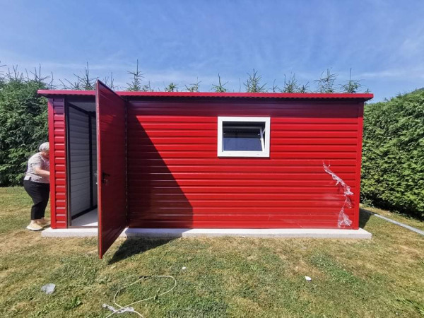 ZÁHRADNÝ DOMČEK 5×3 m | RAL3011 ČERVENÝ 6