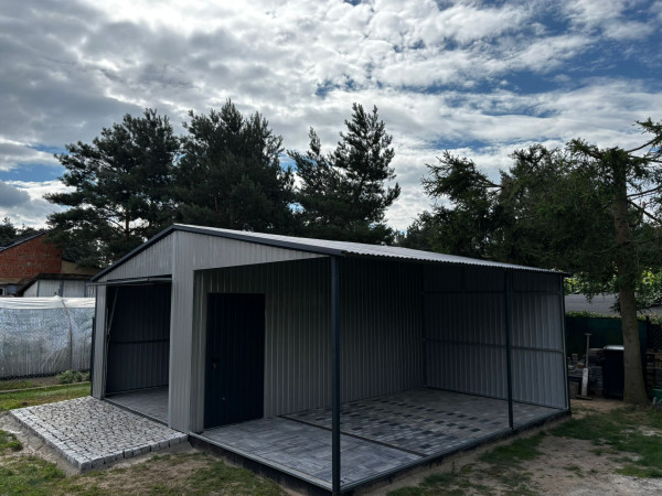 Plechová garáž 3,5×5 m so sedlovou strechou + 3,5x5m prístrešok 5