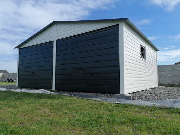 Plechová garáž ELEGANT 6×5 m so sedlovou strechou a moderným dizajnom 1