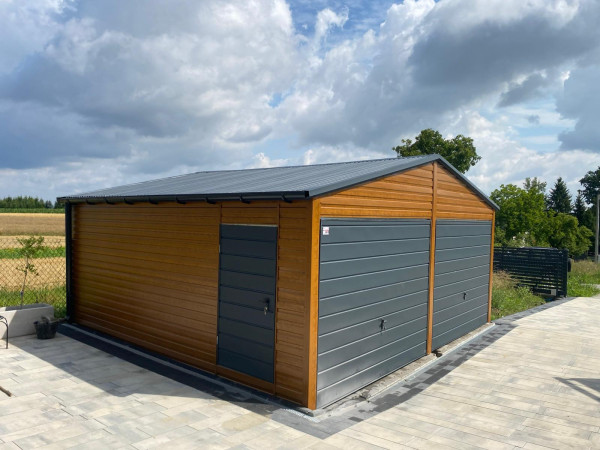 Plechová montovaná garáž 6×6 m – Zlatý dub & antracit 1