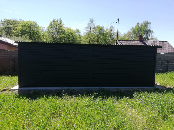 Plechová dvojgaráž 6x5,5 m grafitová RAL7016 so zlatým dubom 1
