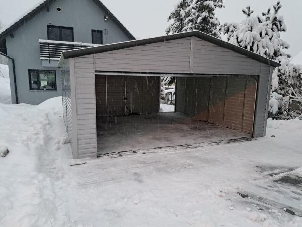 Plechová moderná garáž ROLL UP 6x5,8m