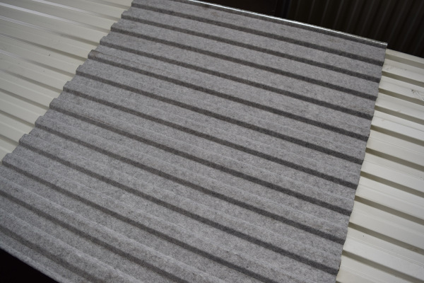 Antikondenzačný strešný filc do plechovej garáže