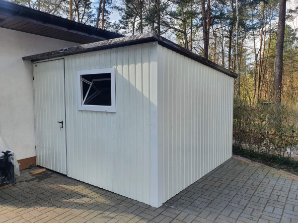 Záhradný domček 2,5×2,5 m biely RAL 9010 3