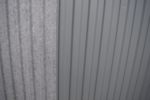 Antikondenzačný strešný filc do plechovej garáže 1