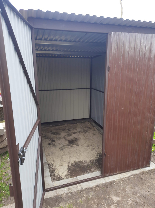 Plechová garáž 2x3 m RAL8017 tmavá hnedá 2