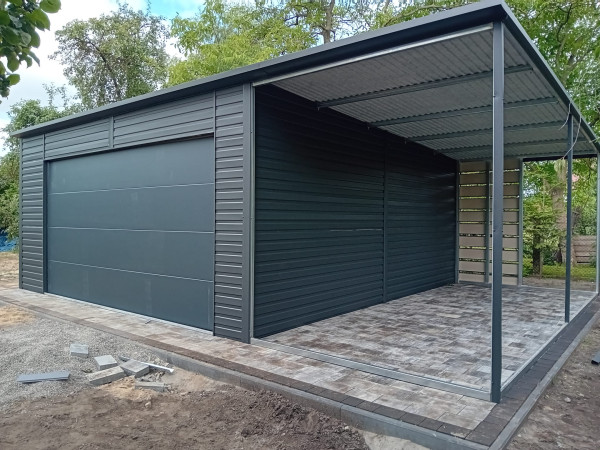 Plechová garáž 5,8 × 6 m + bočný prístrešok 2,5 m | SPG_0004 1